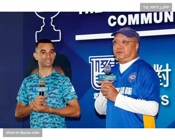 足球商业化的终极悖论:巨额资金投入与社区足球本质的平衡 足球商业化的终极悖论:巨额资金投入与社区足球本质的平衡